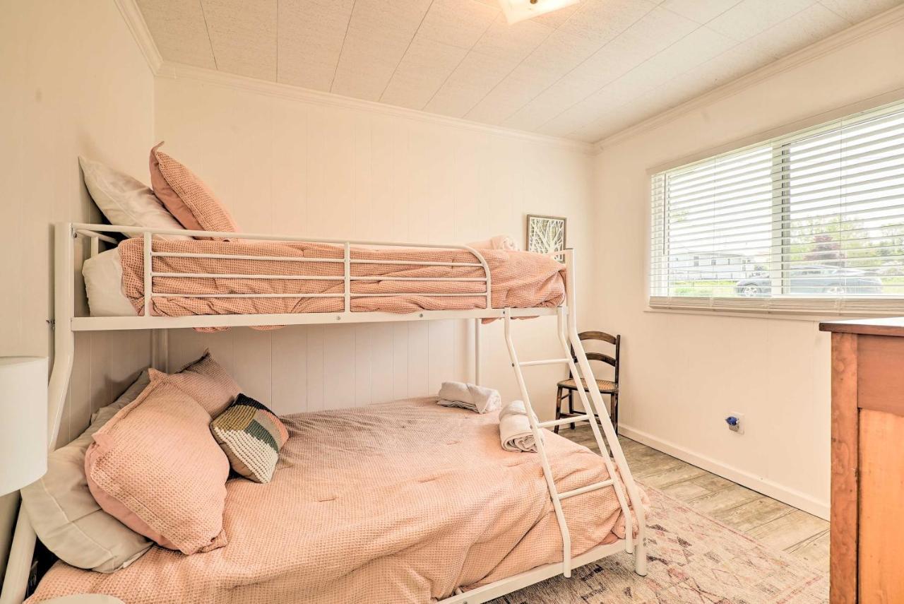 Lakefront Cottage Near Wineries And State Parks! Mears Exteriör bild